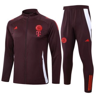 Giacca Bayern Monaco 24/25 Rosso 3 Giacca Bayern Monaco 24/25 Rosso 3
